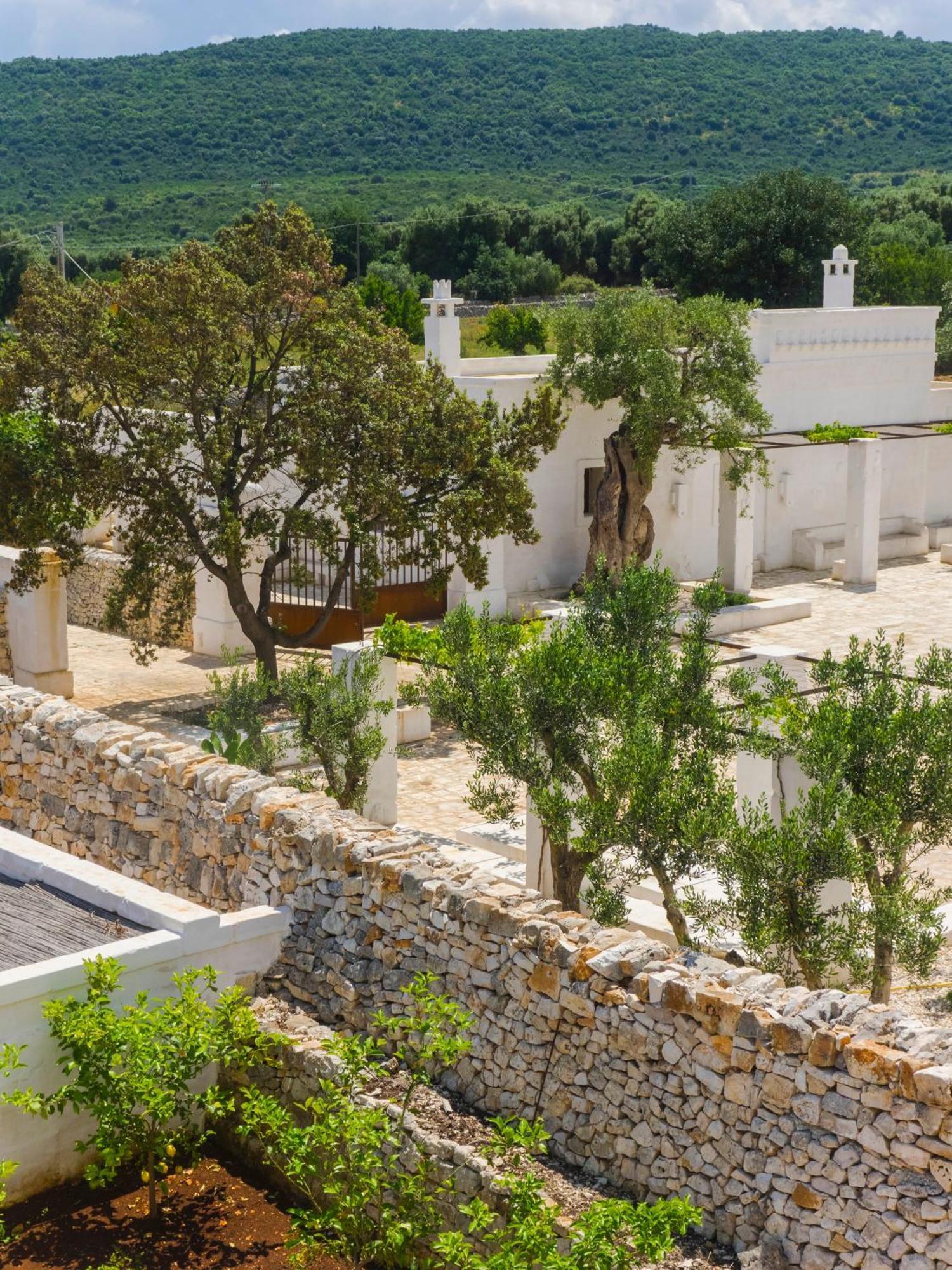 Masseria Le Carrube Ostuni Luaran gambar